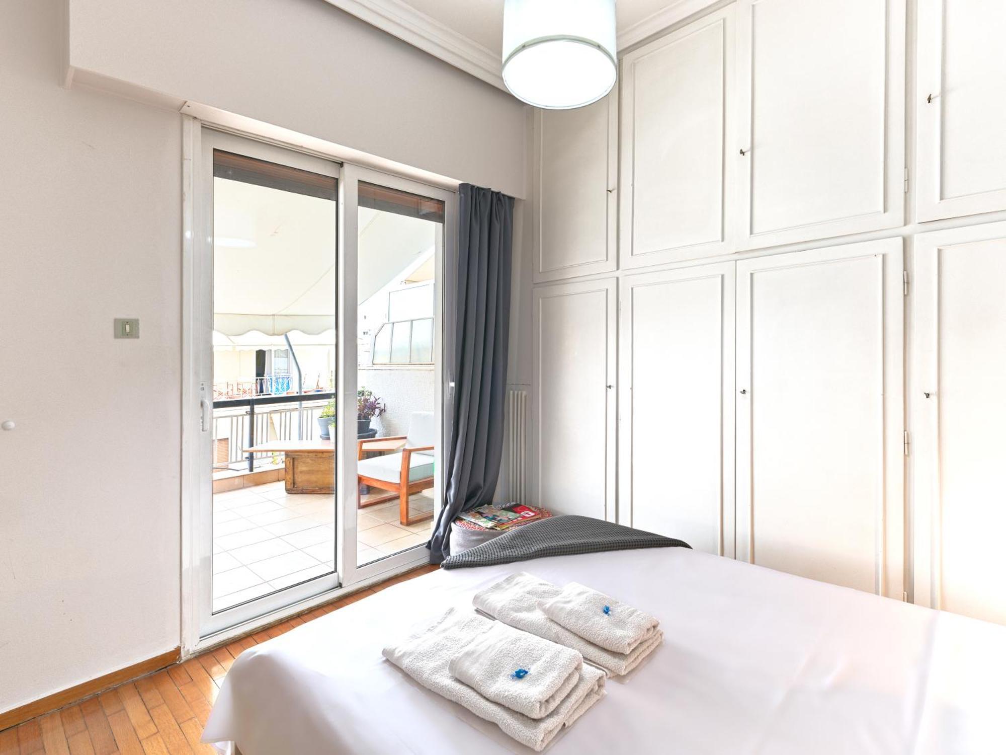 Central Pagrati Apartment With Park View Balcony - Opp Pangrati Grove Aten Exteriör bild